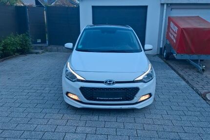 Hyundai i20 65.982 km 9.200 &euro; Ettlingen 76275