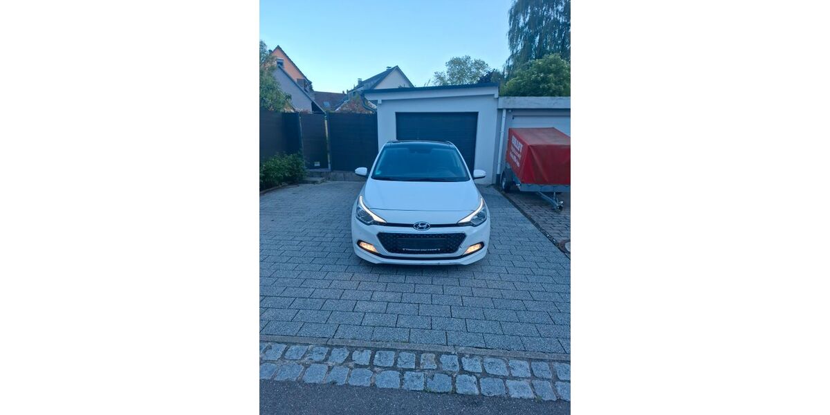 Hyundai i20 65.982 km 9.200 &euro; Ettlingen 76275