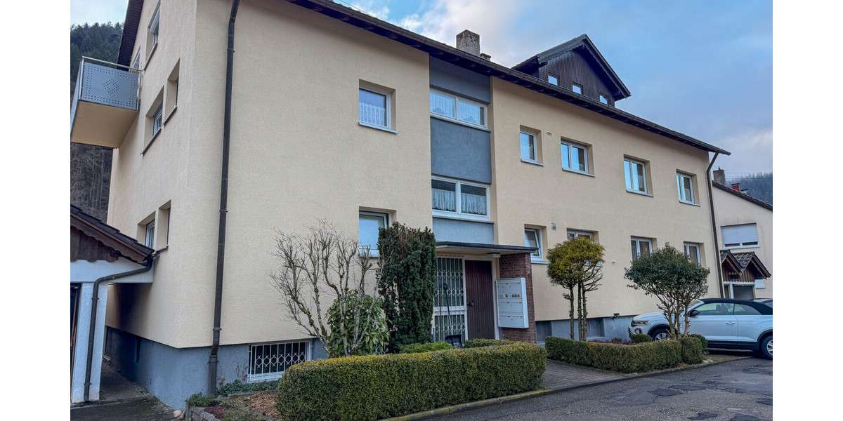 125 m² Kapitalanlage in Bad Wildbad – deutlich unter Markt vermietet Garage Kamin Balkon - Etagenwohnung Bad Wildbad Calmbach | Angebot:25782368
