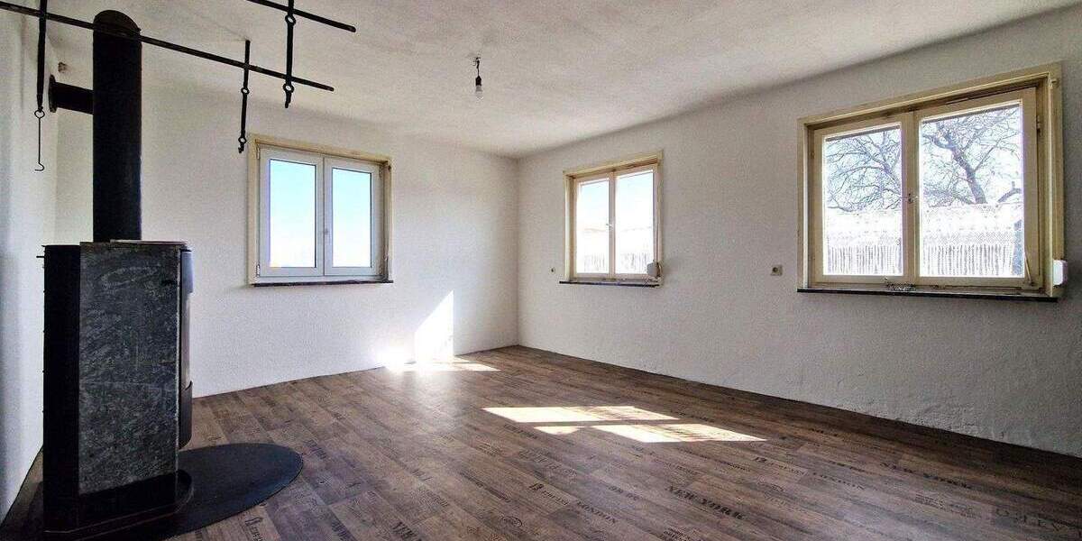 Bauernhaus, Landhaus Simmersfeld - OT Ettmannsweiler - 7 Zimmer, 163 m&sup2;, 159.000&euro; | Angebot:25694204