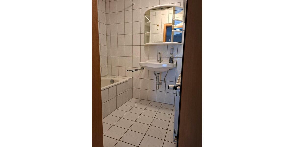 Erdgeschoßwohnung Bad Wildbad - 2 Zimmer, 62 m&sup2;, 500&euro; | Angebot:25605446