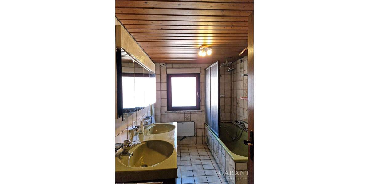 Doppelhaushälfte Gernsbach Reichental - 6 Zimmer, 109 m&sup2;, 125.000&euro; | Angebot:25747480