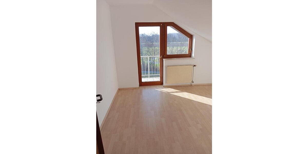 Dachgeschoßwohnung Ottersweier - 2.5 Zimmer, 60 m&sup2;, 160.000&euro; | Angebot:26018653