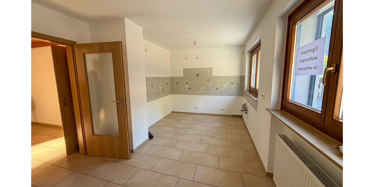 Wohnen wie im eigenen Haus – großzügige 6,5-Zimmer-Wohnung in zentraler Lage - Etagenwohnung Höfen an der Enz Höfen (Enz) | Angebot:27278658