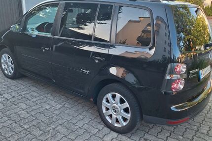 VW Touran 246.000 km 4.900 &euro; Waldbronn 76337
