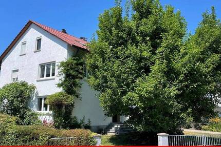 Haus Achern - 9 Zimmer, 210 m&sup2;, 475.000&euro; | Angebot:25746462