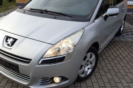 Peugeot 5008 96.857 km 5.000 &euro; Bietigheim 76467
