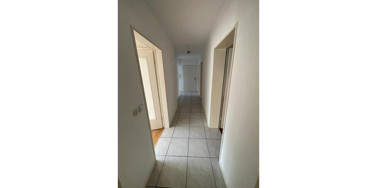 Erdgeschoßwohnung Baden-Baden Baden - 3 Zimmer, 110 m&sup2;, 1.250&euro; | Angebot:25298778