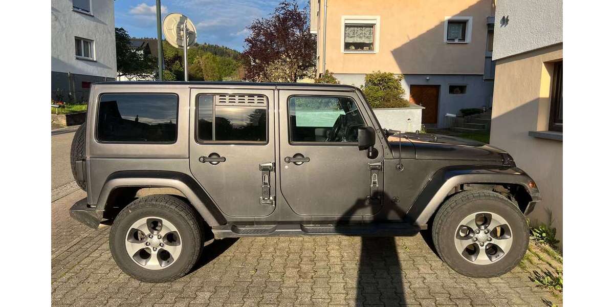 Jeep Wrangler 77.526 km 32.000 &euro; Renchen, Stadt 77871