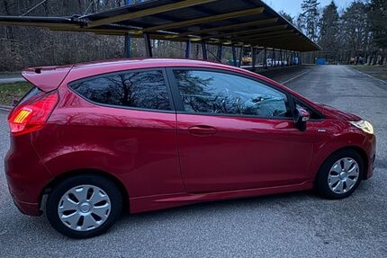 Ford Fiesta 96.654 km 6.999 &euro; Ettlingen 76275