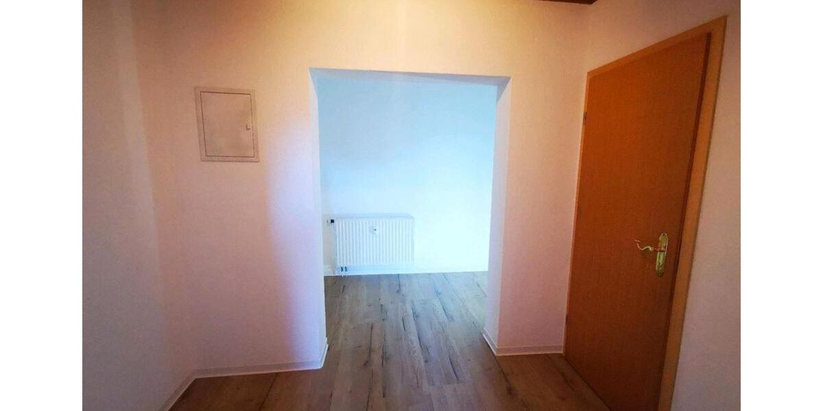 Erdgeschoßwohnung Bad Herrenalb - 3.5 Zimmer, 123 m&sup2;, 950&euro; | Angebot:25887946