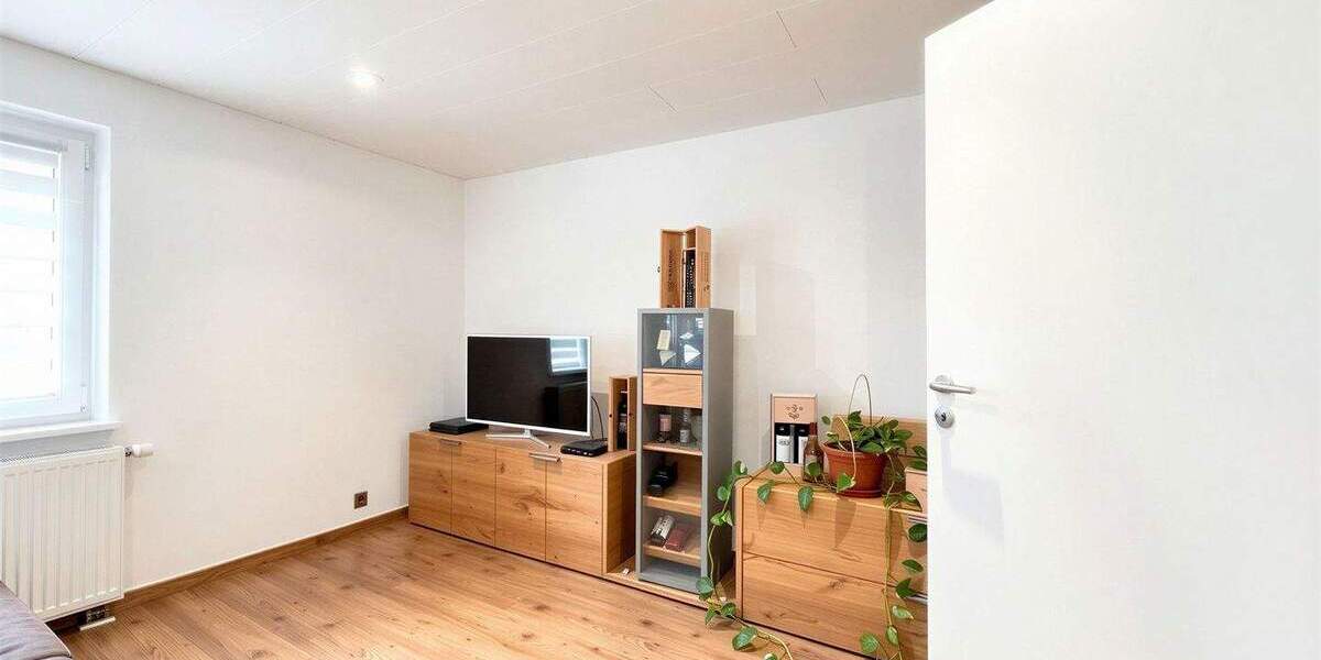 Mehrfamilienhaus, Wohnhaus Baden-Baden Ebersteinburg - 7 Zimmer, 210 m&sup2;, 888.000&euro; | Angebot:25718550