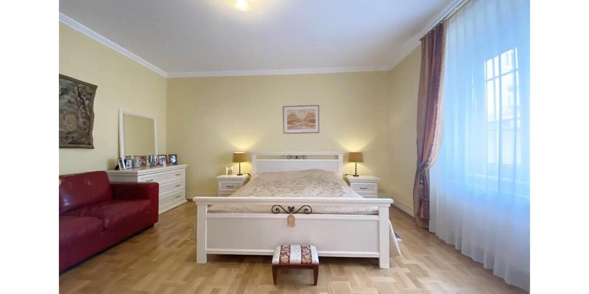 Hochparterre Baden-Baden Baden - 4 Zimmer, 95 m&sup2;, 455.000&euro; | Angebot:25881876