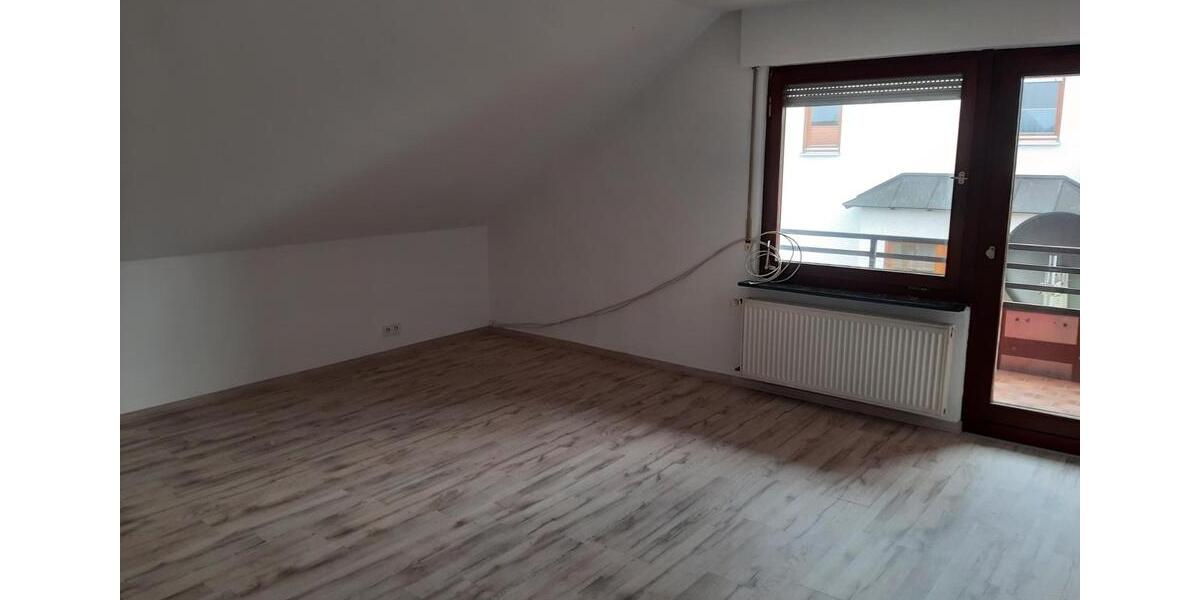 Etagenwohnung Lauf - 4 Zimmer, 95 m&sup2;, 1.000&euro; | Angebot:25885557