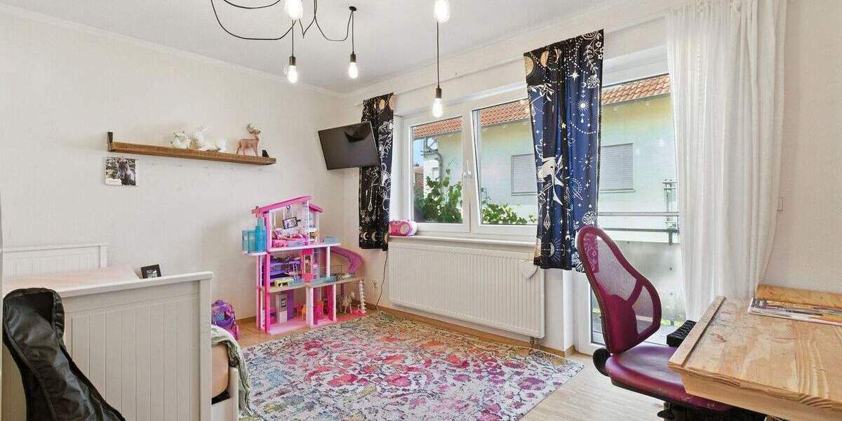 Einfamilienhaus Marxzell Pfaffenrot - 8 Zimmer, 234 m&sup2;, 580.000&euro; | Angebot:25728697