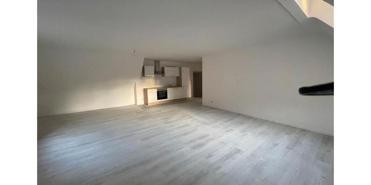 Etagenwohnung Baden-Baden Baden - 5 Zimmer, 140 m&sup2;, 1.690&euro; | Angebot:25881302