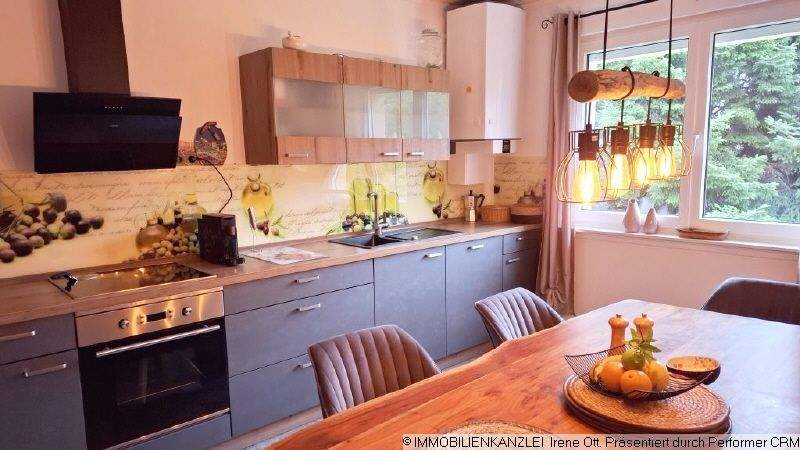 Etagenwohnung Baden-Baden Innenstadt - 3 Zimmer, 70 m&sup2;, 270.000&euro; | Angebot:25697191