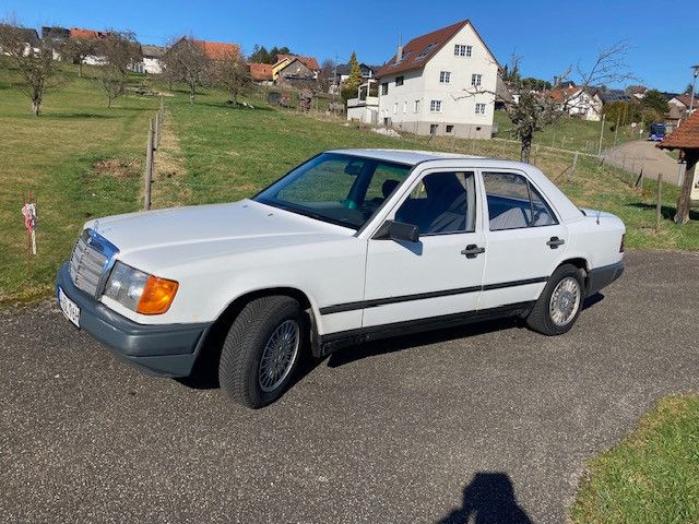 Mercedes-Benz E 250 386.000 km 4.000 &euro; Bad Herrenalb 76332