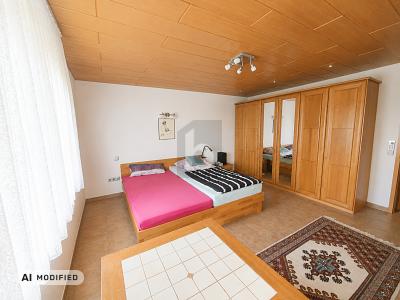 GERÄUMIG WOHNEN MIT AUSBAUPOTENZIAL - Zweifamilienhaus Elchesheim-Illingen Illingen | Angebot:27308330