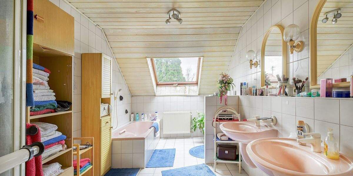 Einfamilienhaus Marxzell / Pfaffenrot Pfaffenrot - 9 Zimmer, 231 m&sup2;, 499.000&euro; | Angebot:25845110