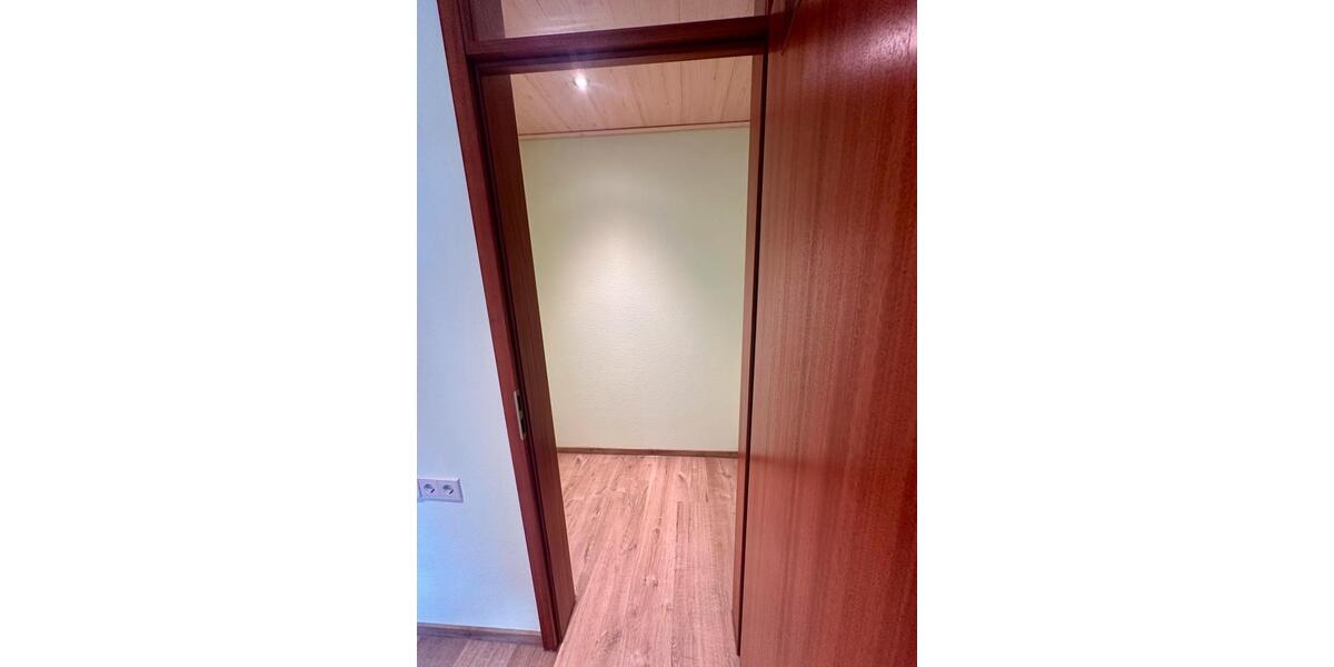 Etagenwohnung Bad Wildbad - 3.5 Zimmer, 83 m&sup2;, 260.000&euro; | Angebot:27005490