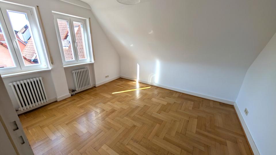 Maisonettenwohnung Ettlingen - 6 Zimmer, 172 m&sup2;, 2.200&euro; | Angebot:24015396
