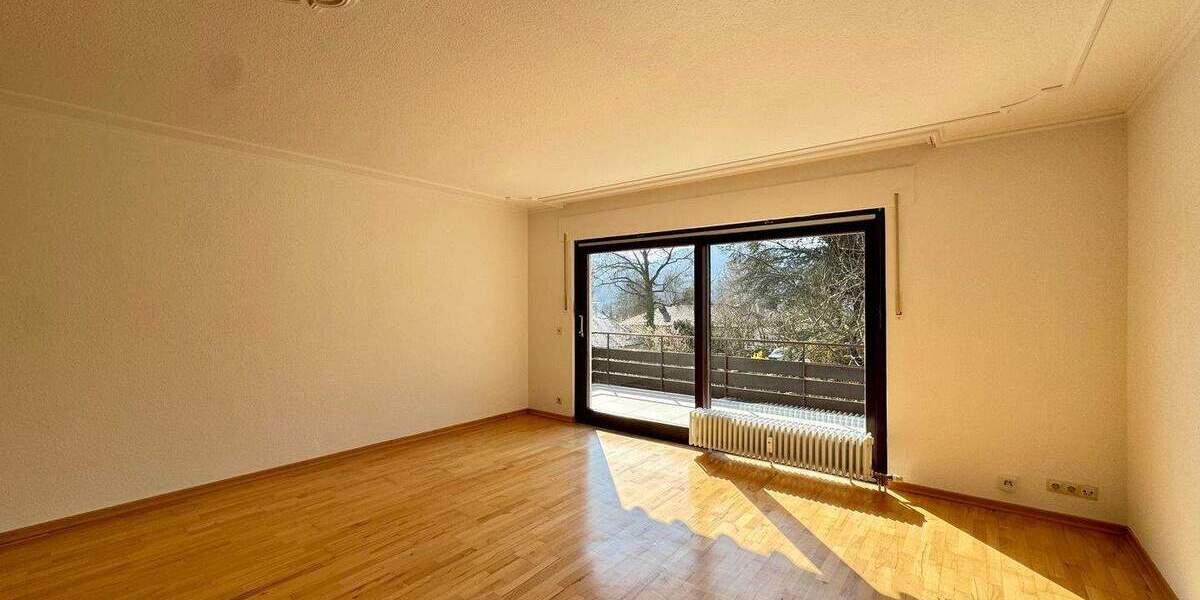 Etagenwohnung Baden-Baden Innenstadt - 3 Zimmer, 105 m&sup2;, 365.000&euro; | Angebot:25877330