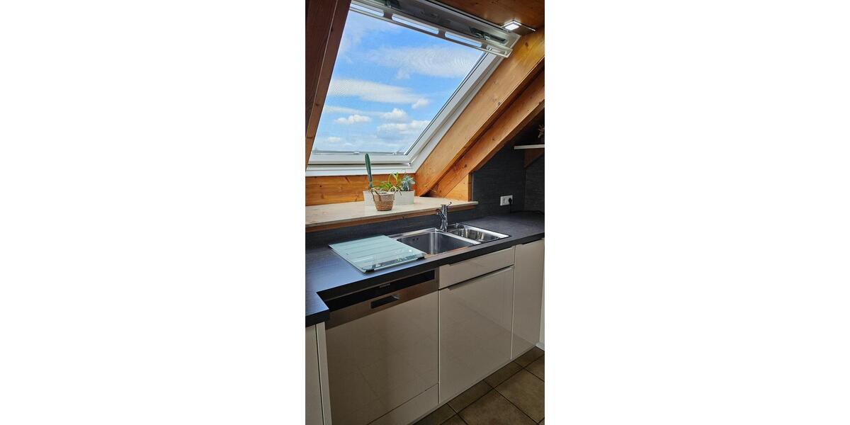 Dachgeschoßwohnung Karlsbad - 4 Zimmer, 1.250&euro; | Angebot:22982345