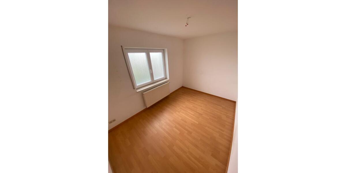 Etagenwohnung Lauf - 3 Zimmer, 82 m&sup2;, 845&euro; | Angebot:25990805