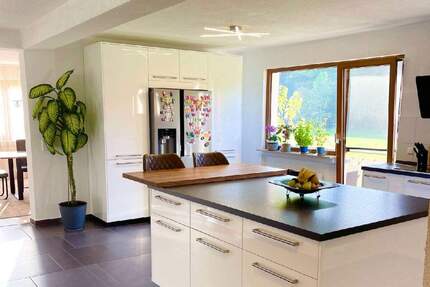 Wohnung Enzklösterle Mittelenztal - 4 Zimmer, 189 m&sup2;, 349.000&euro; | Angebot:25702715