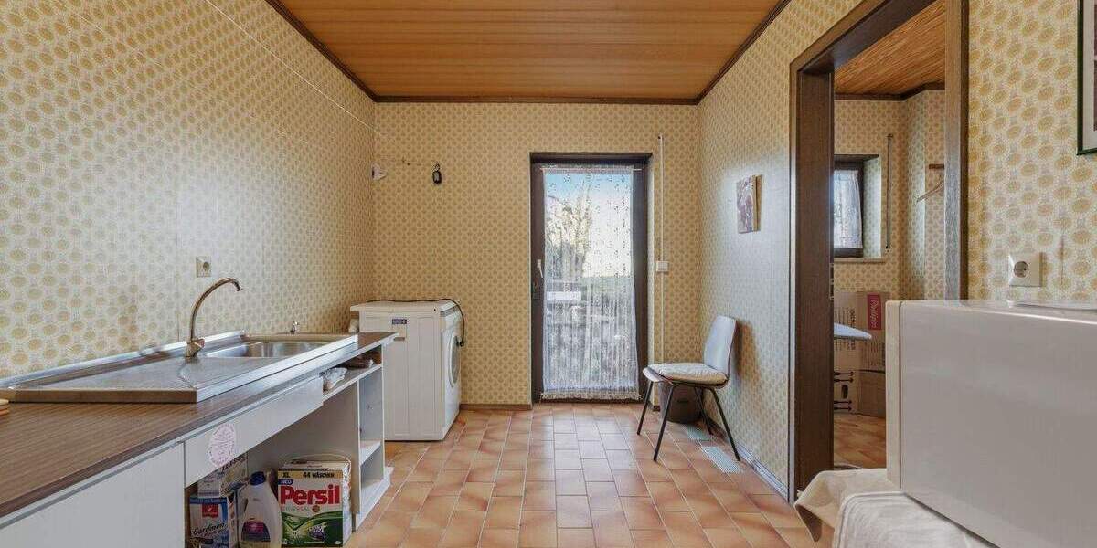 Einfamilienhaus Kuppenheim - 8 Zimmer, 216 m&sup2;, 749.000&euro; | Angebot:25728710