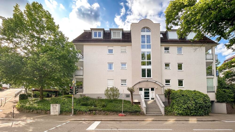 Kapitalanleger aufgepasst! 1-2-Zimmer Single Wohnung mit EBK + 2 Stellplätze - Erdgeschoßwohnung Baden-Baden Baden | Angebot:13157679