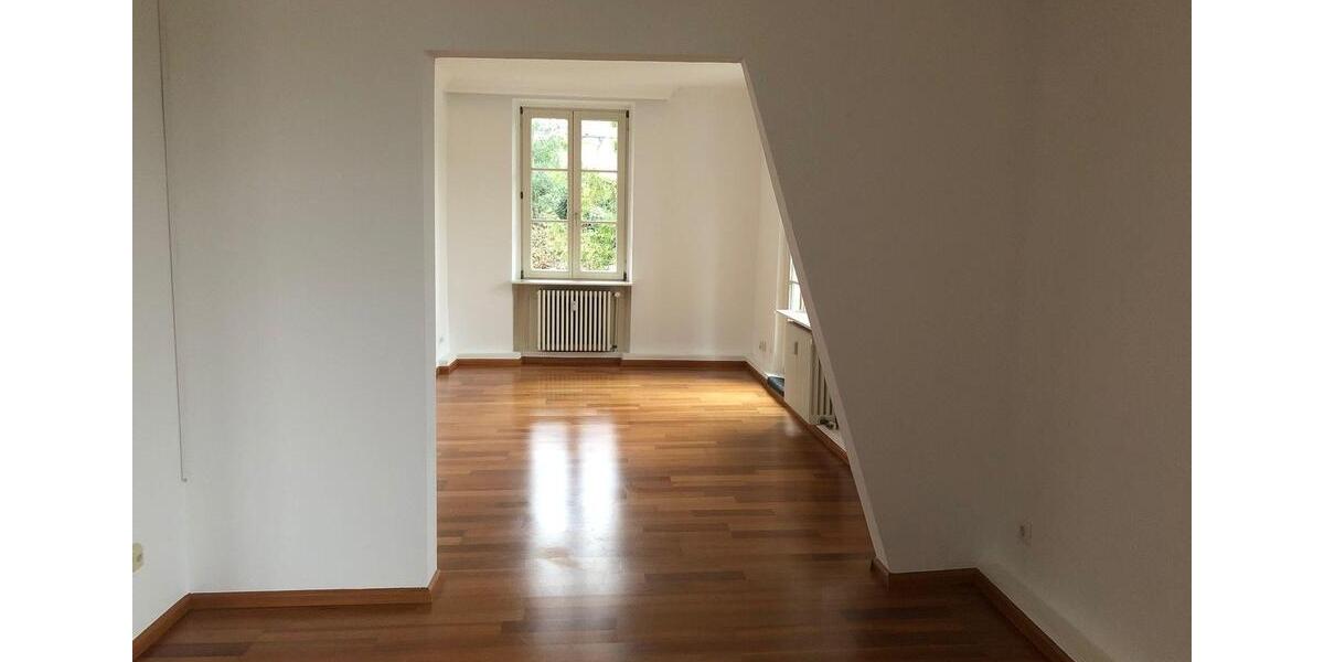 Etagenwohnung Baden-Baden Baden - 3.5 Zimmer, 151 m&sup2;, 1.736&euro; | Angebot:24798681
