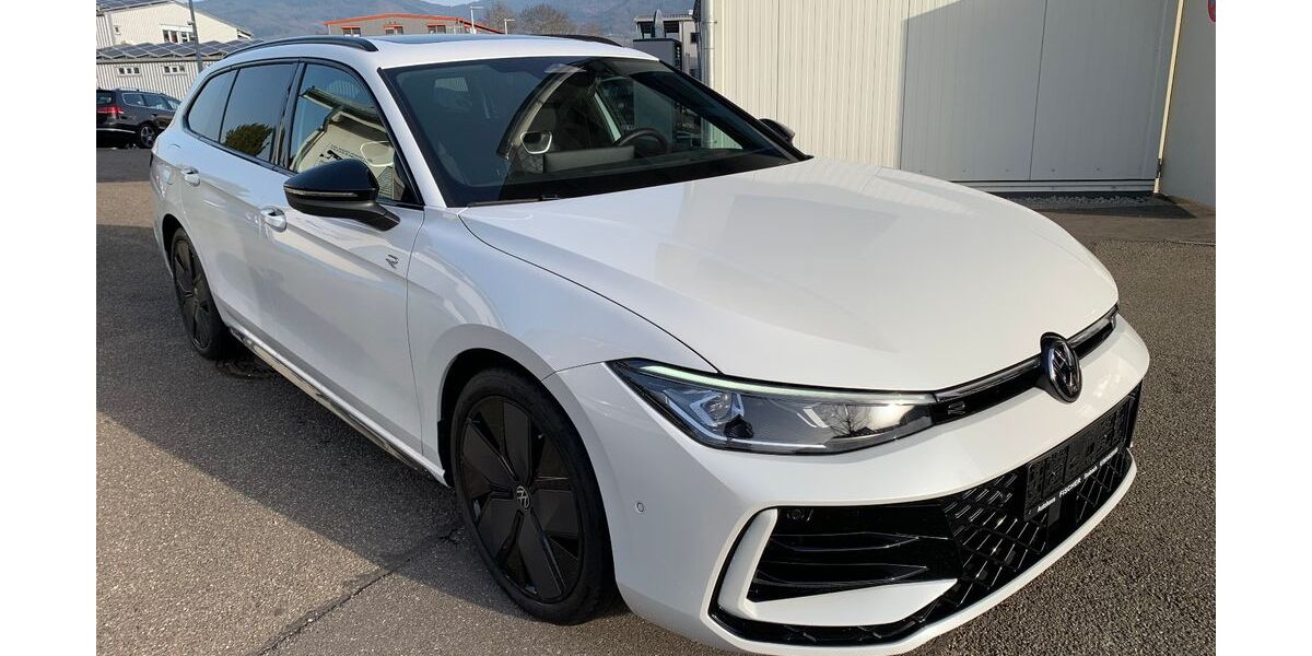 VW Passat Variant 11.884 km 40.900 &euro; Sasbach 77880