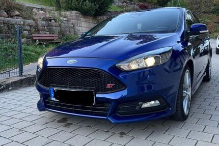 Ford Focus 112.500 km 14.750 &euro; Bad Wildbad 75323