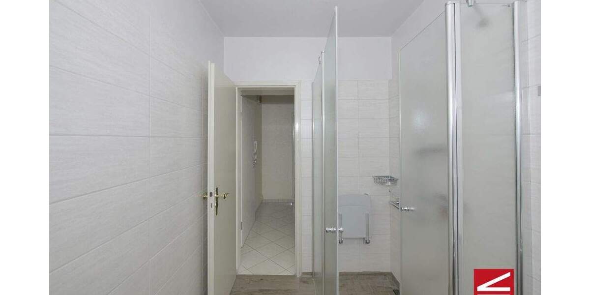 Etagenwohnung Baden-Baden Lichtental - 3 Zimmer, 75 m&sup2;, 248.000&euro; | Angebot:25777942