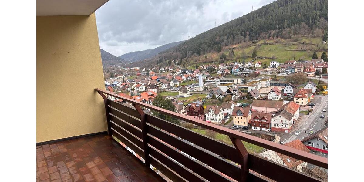 Etagenwohnung Bad Wildbad - 2 Zimmer, 64 m&sup2;, 650&euro; | Angebot:25777989
