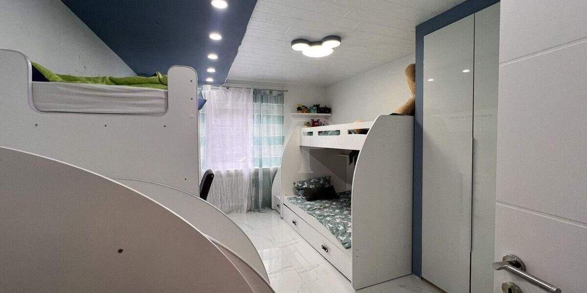 Etagenwohnung Baden-Baden Lichtental - 3 Zimmer, 83 m&sup2;, 289.000&euro; | Angebot:25694708