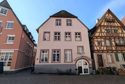 Wohnung Ettlingen - 6 Zimmer, 172 m&sup2;, 2.200&euro; | Angebot:24131137