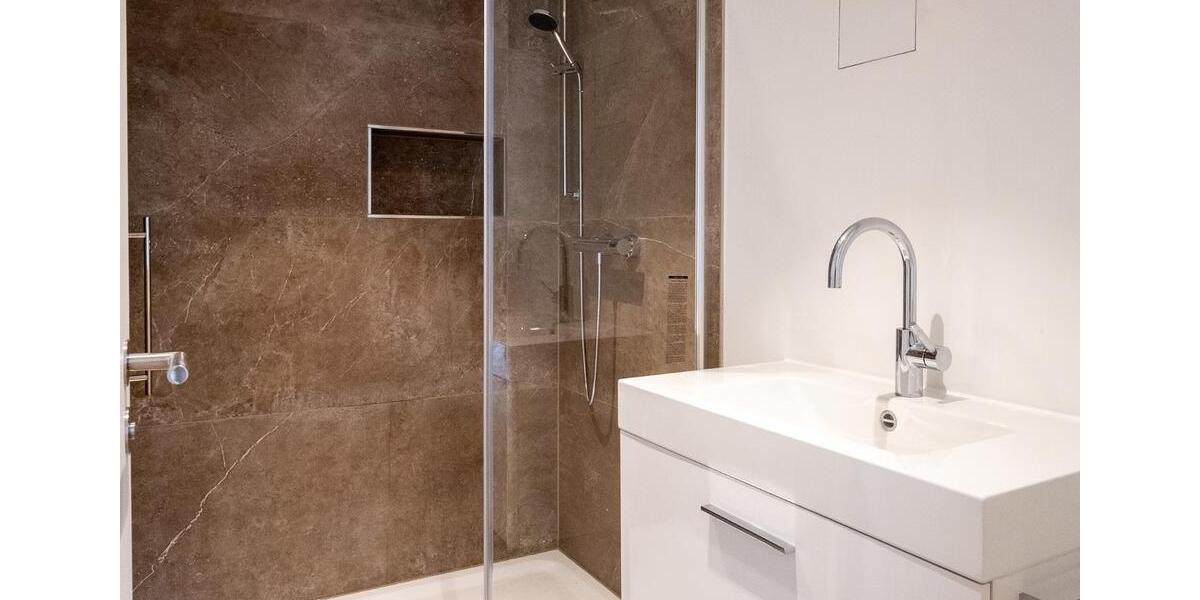 Hochparterre Baden-Baden Baden - 1.5 Zimmer, 51 m&sup2;, 1.200&euro; | Angebot:25085345