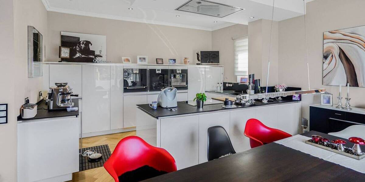 Etagenwohnung Baden-Baden Innenstadt - 3 Zimmer, 124 m&sup2;, 675.000&euro; | Angebot:25666697