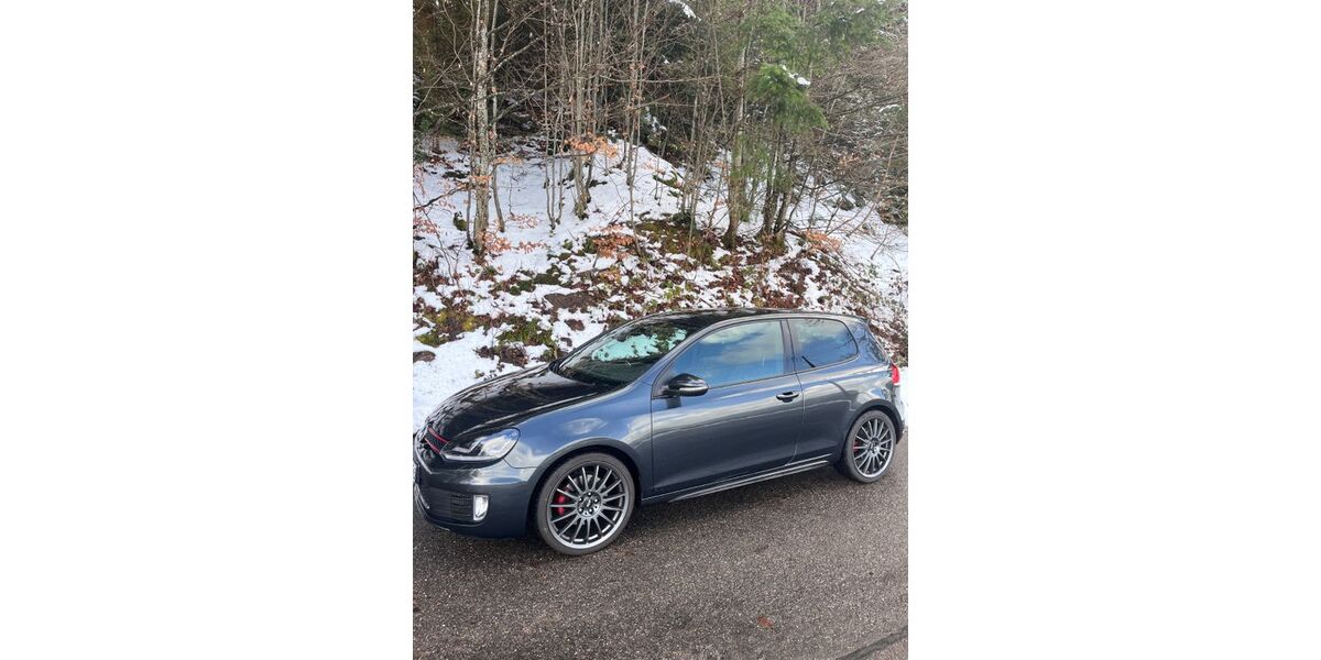 VW Golf 147.389 km 9.900 &euro; Ottenhöfen im Schwarzwald 77883