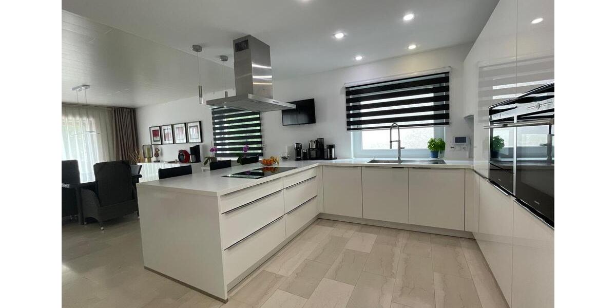 Einfamilienhaus Waldbronn - 9 Zimmer, 299 m&sup2;, 890.000&euro; | Angebot:25945592