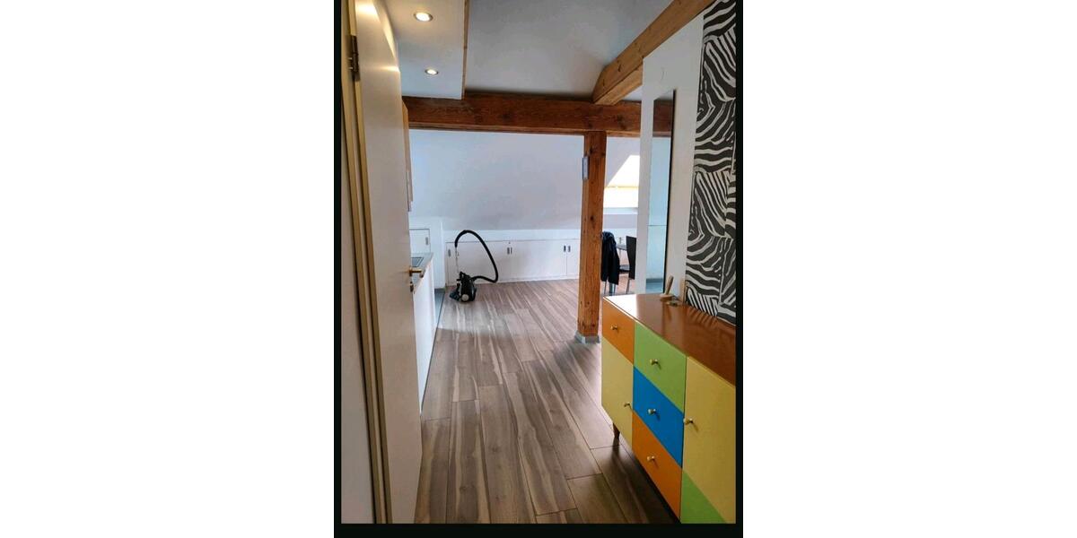 Dachgeschoßwohnung Waldbronn - 1 Zimmer, 900&euro; | Angebot:22756247