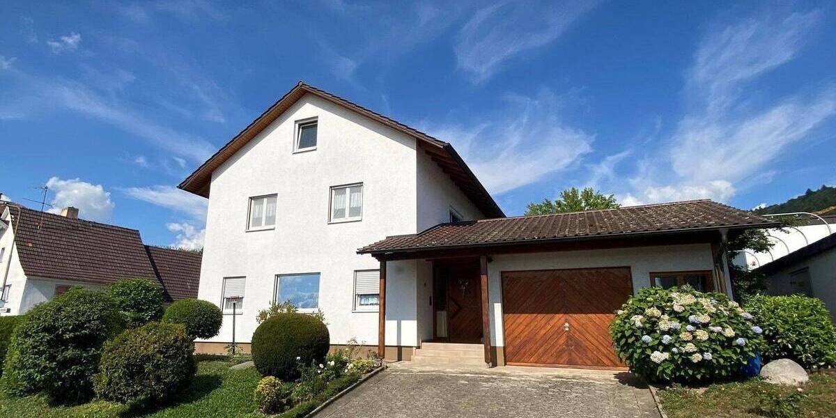 Einfamilienhaus Oberkirch - 6 Zimmer, 143 m&sup2;, 495.000&euro; | Angebot:25703697