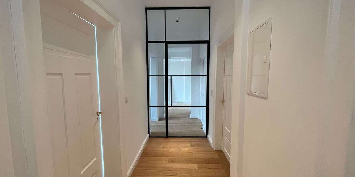 Etagenwohnung Baden-Baden Baden - 3.5 Zimmer, 105 m&sup2;, 1.350&euro; | Angebot:25879955