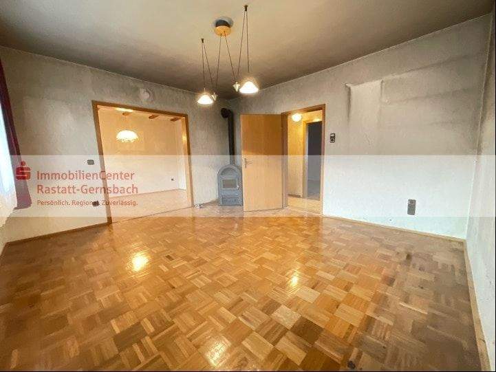 Einfamilienhaus Forbach - 7 Zimmer, 267 m&sup2;, 179.000&euro; | Angebot:25797593