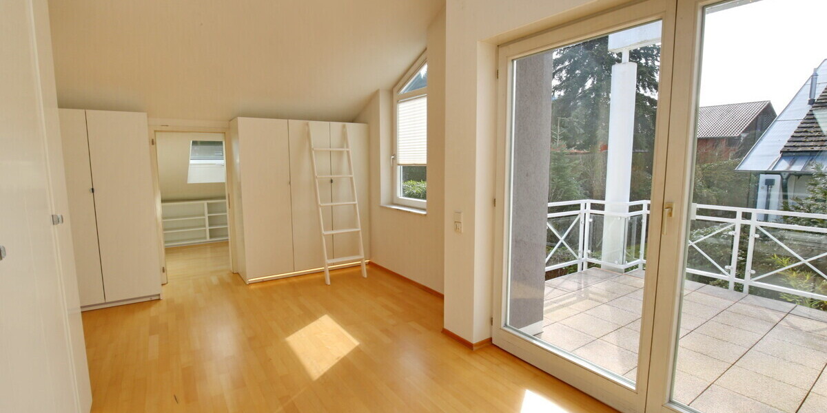 Exklusives Einfamilienhaus mit ELW in Traumlage - Zweifamilienhaus Sinzheim | Angebot:25419100