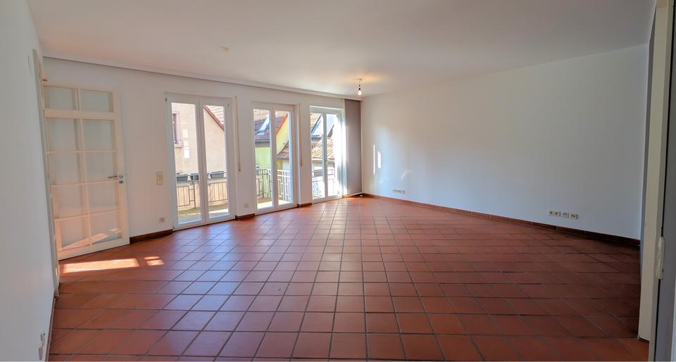 Maisonettenwohnung Ettlingen - 6 Zimmer, 172 m&sup2;, 2.200&euro; | Angebot:24015396