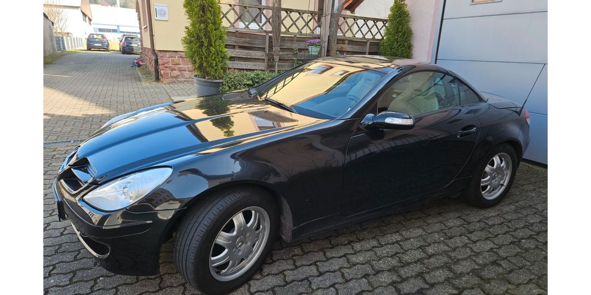 Mercedes-Benz SLK 200 71.300 km 8.750 &euro; Ettlingen 76275